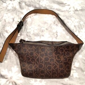 Calvin Klein Belt Bag, 34"-37", 9.5" x 6", EUC